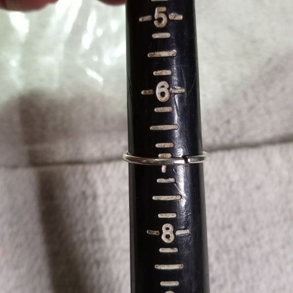 Silvertone heart ♥ ring sz.7 split for adjustability adjustable - Picture 2 of 3